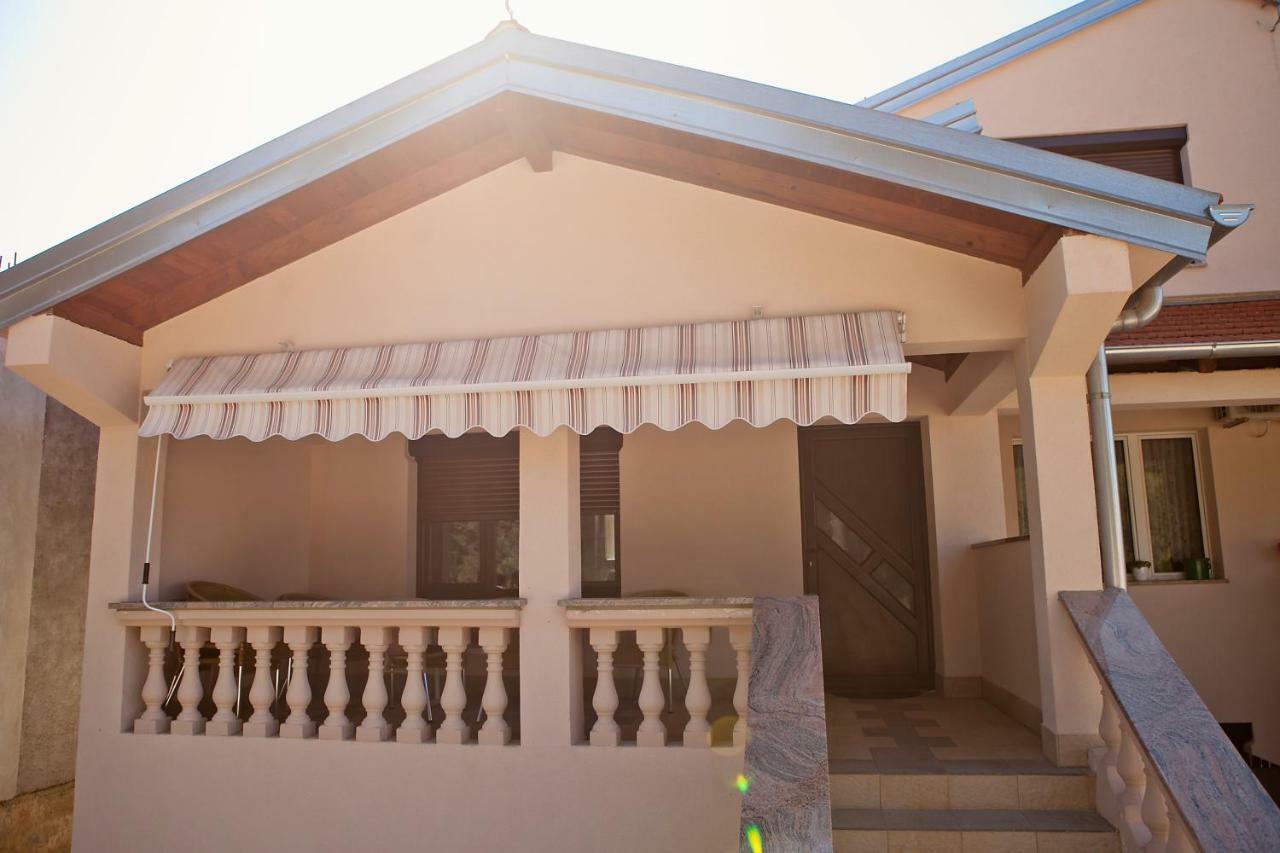 Apartments Classic#Bnm Biograd Na Moru Extérieur photo